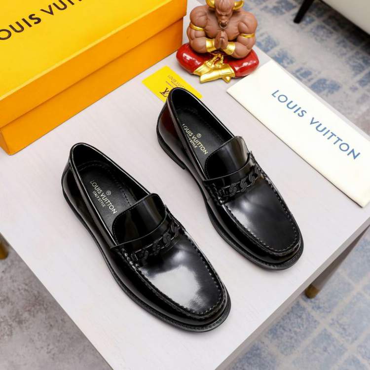 Picture of Louis Vuitton Shoes _SKULVsz38-441Cn062213906